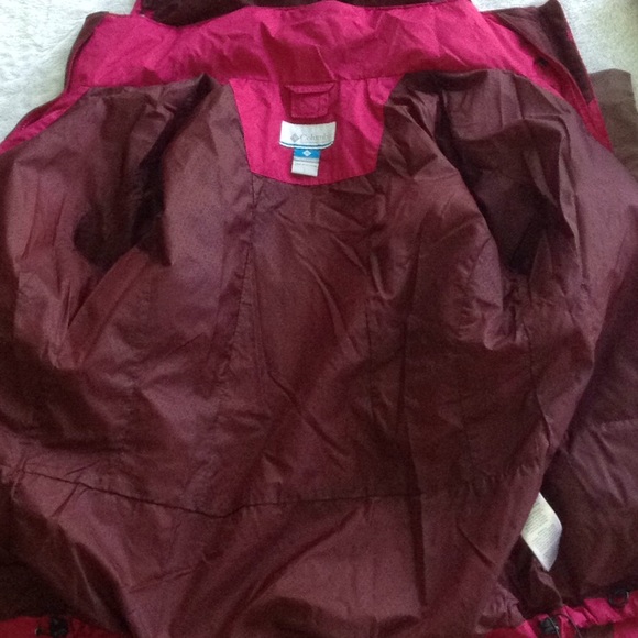 Columbia Jacket/windbreaker (Women) - Picture 8 of 8